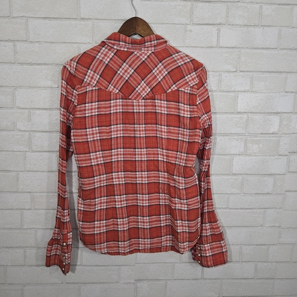 AEO flannel print button down - Picture 13 of 13